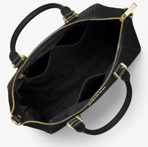 Michael Kors Bags - Nwts Michael Kors Ciara Michael Kors Bags - Nwts Michael Kors Ciara